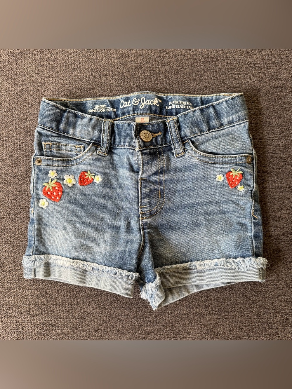 Cat & Jack Light Blue Denim Shorts Strawberry Embroidery Toddler Girls 2T
